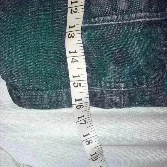 Women's Cabela Casual Jean Shorts With Extra Pockets Made in Macau Size 8 - Picture 3 of 10